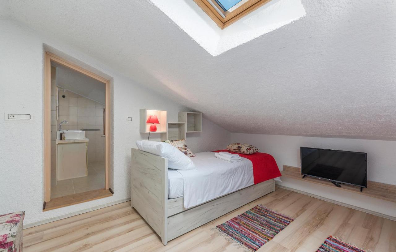 Family Lipica With Private Pool&jacuzzi * Pazin